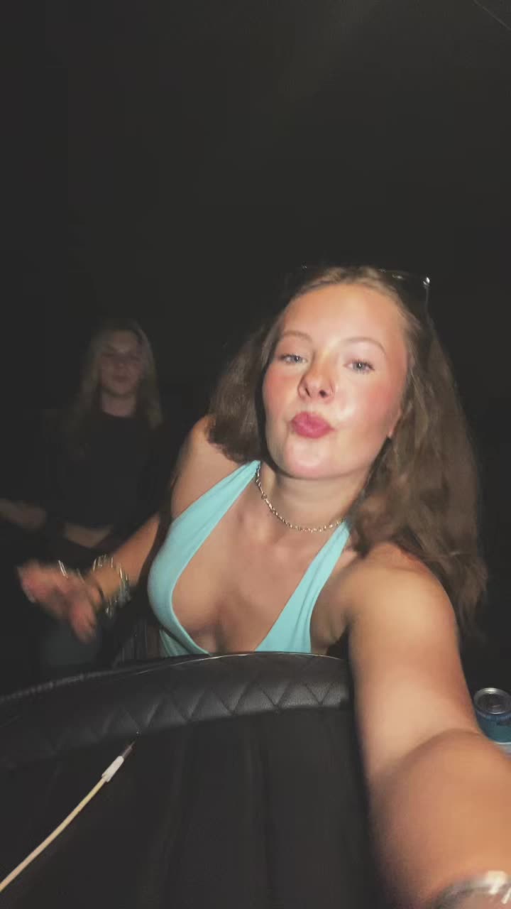 @bootscootinizzy