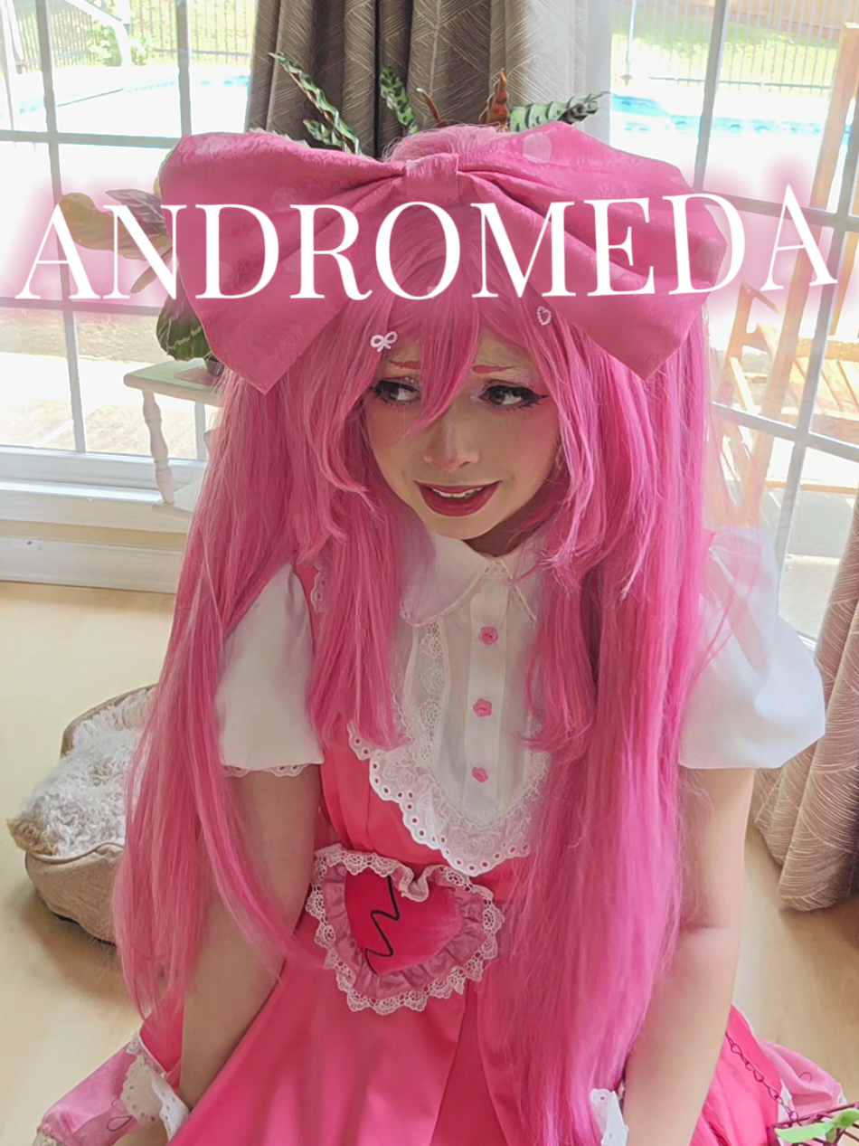 @ʙᴜɴɴɪ 🐇 🔜 Momocon