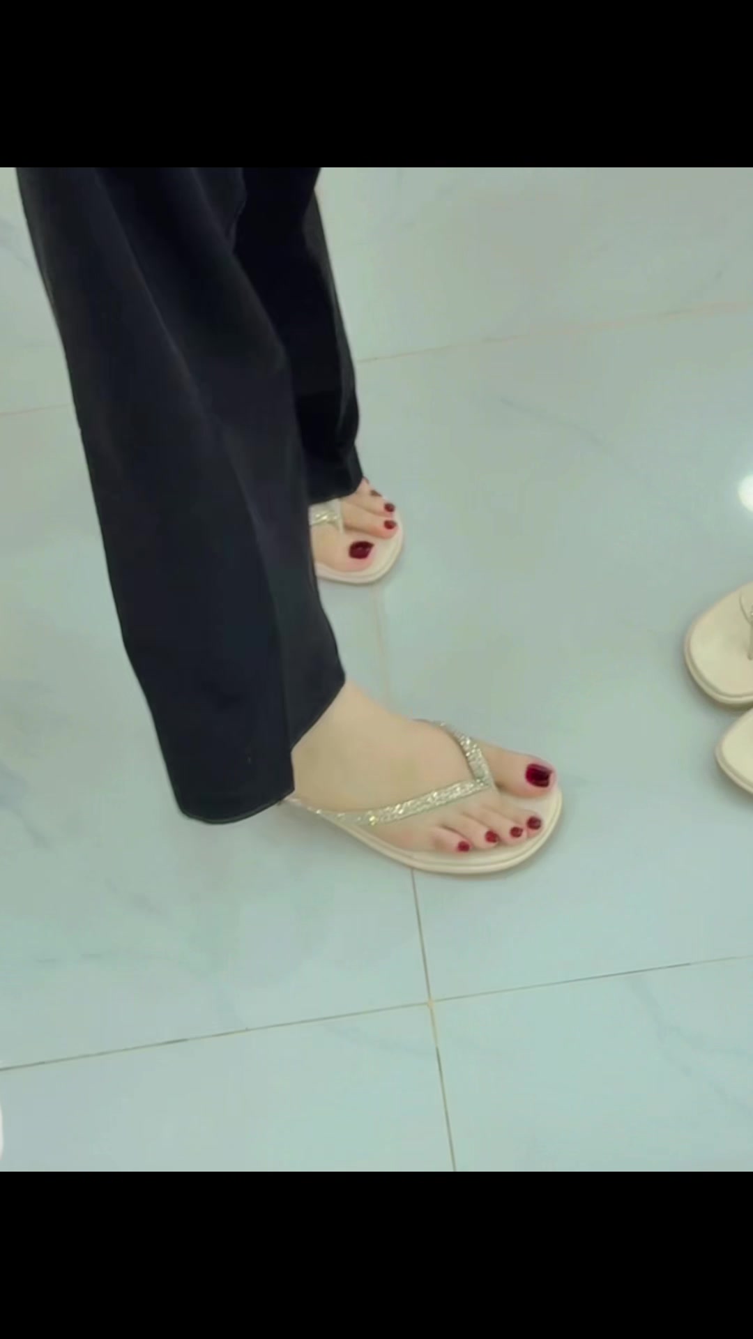 @Cherry Shoe Store