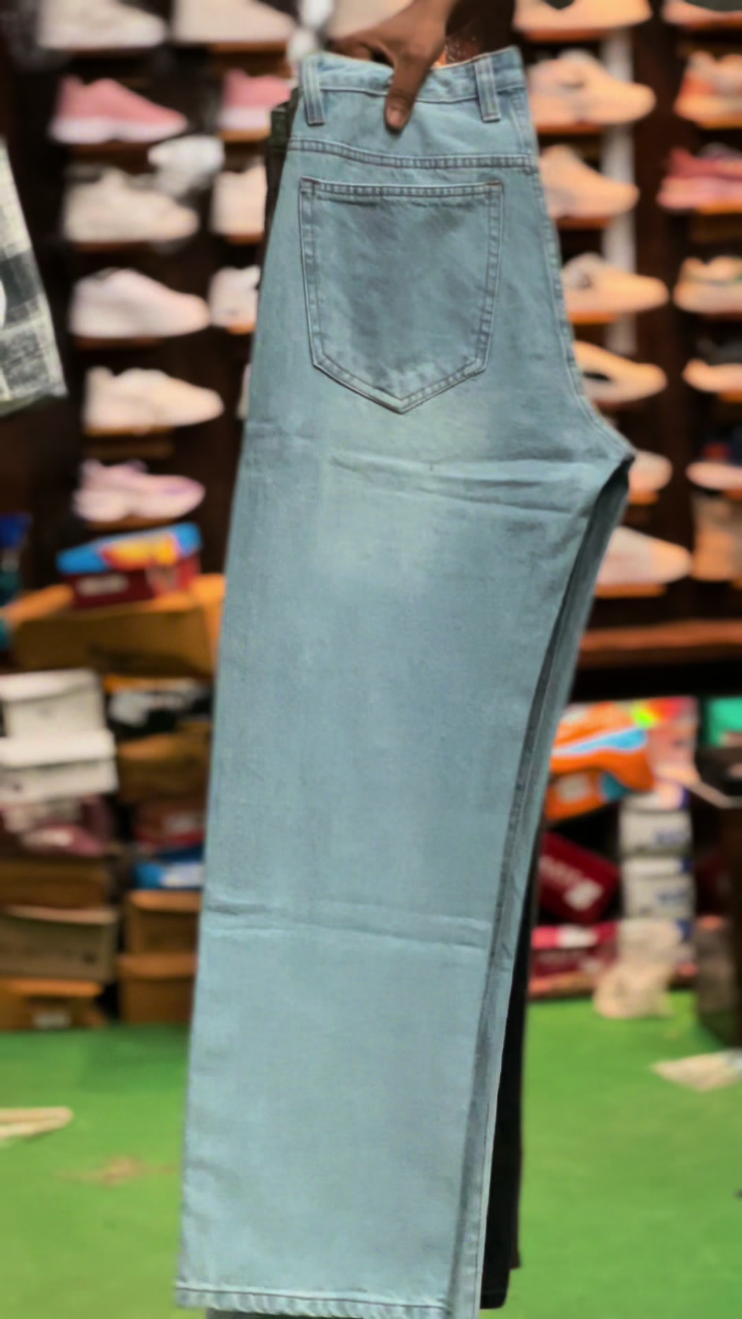 @Shoe Bank And Fashion Hunt