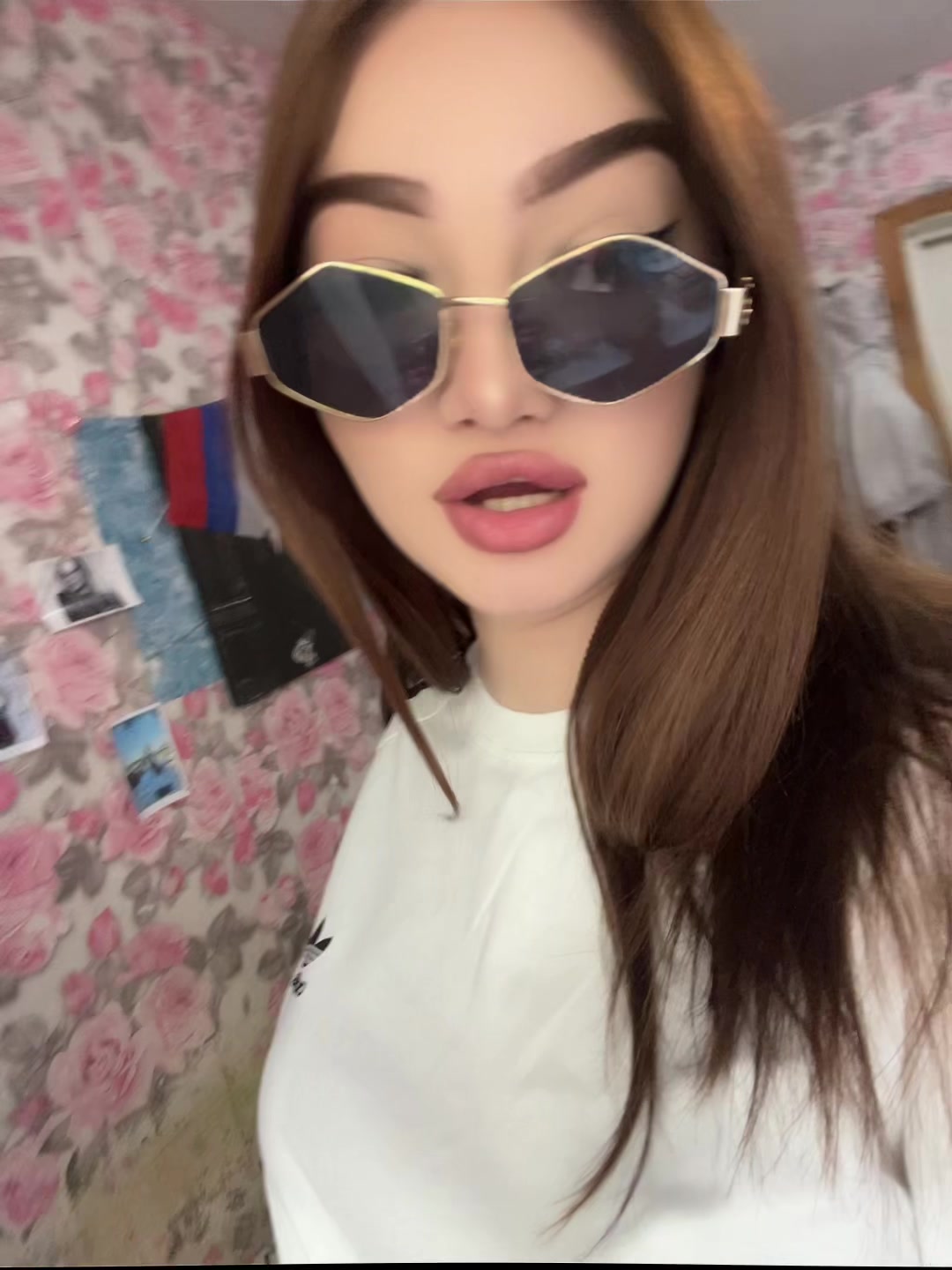 @M.F