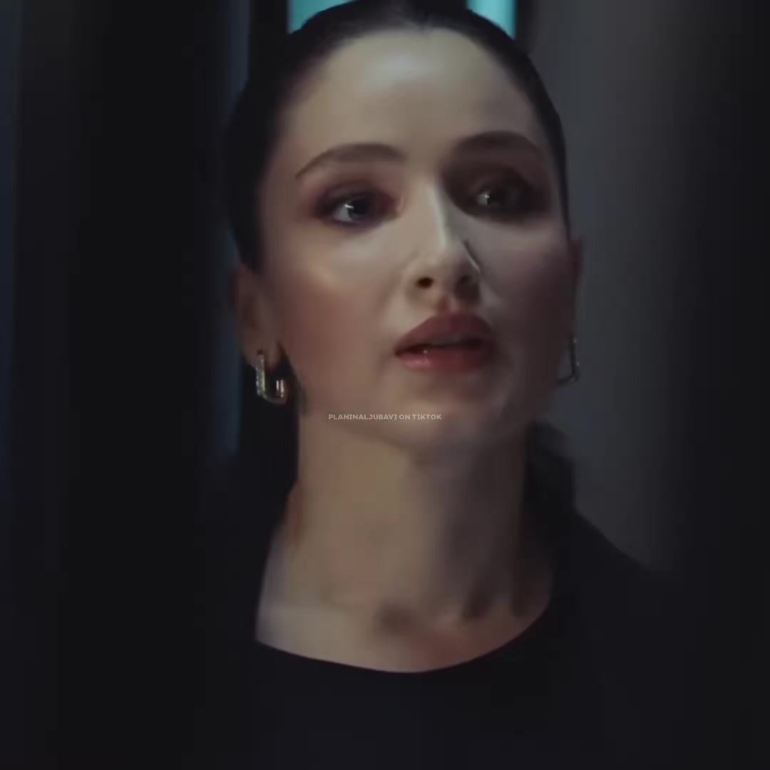 @🦋
