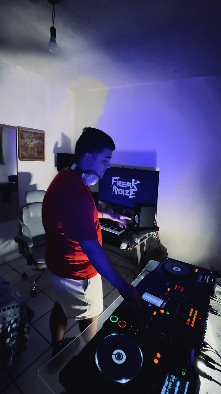 @FreakNoize
