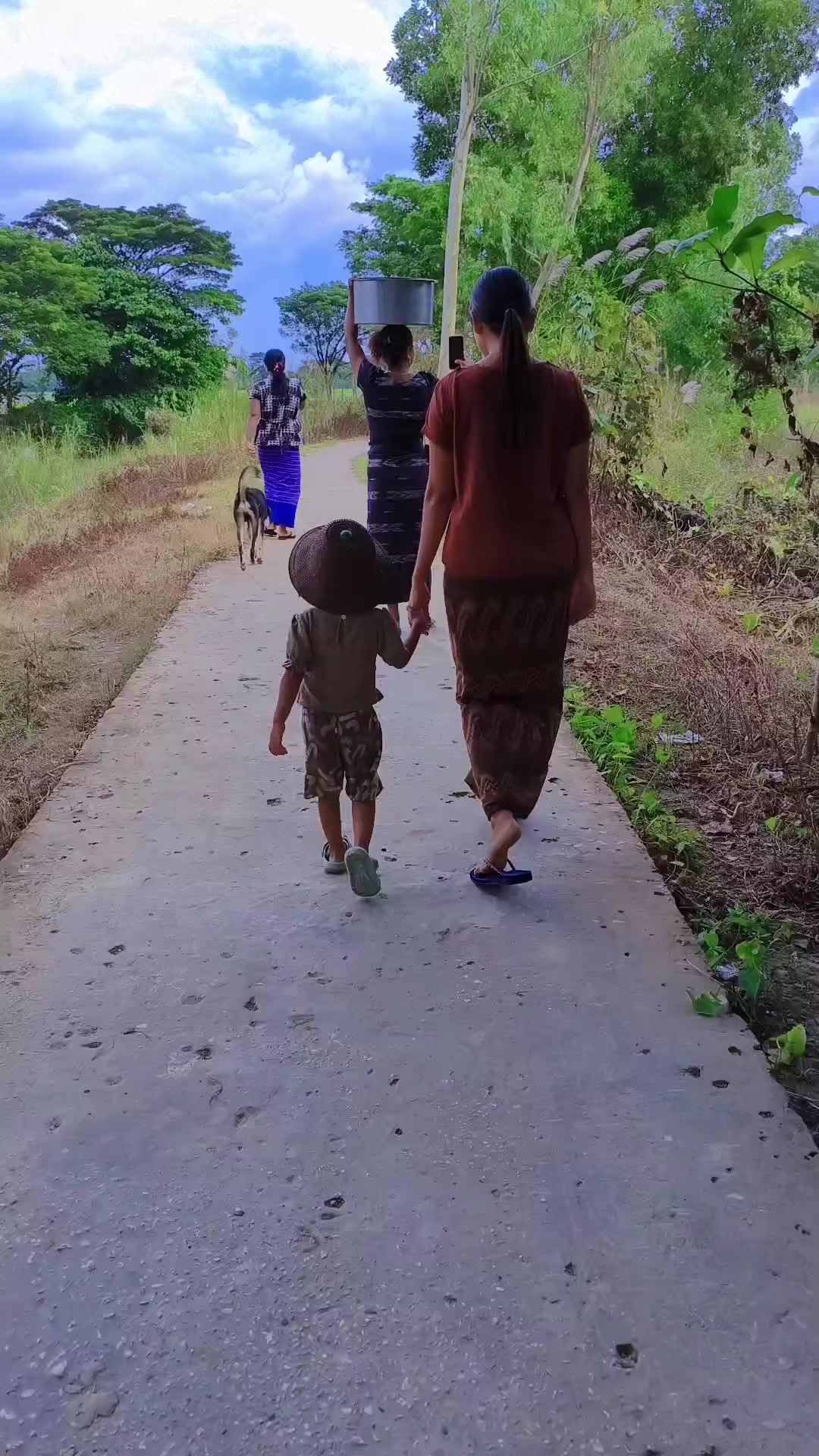 @သံဇင်