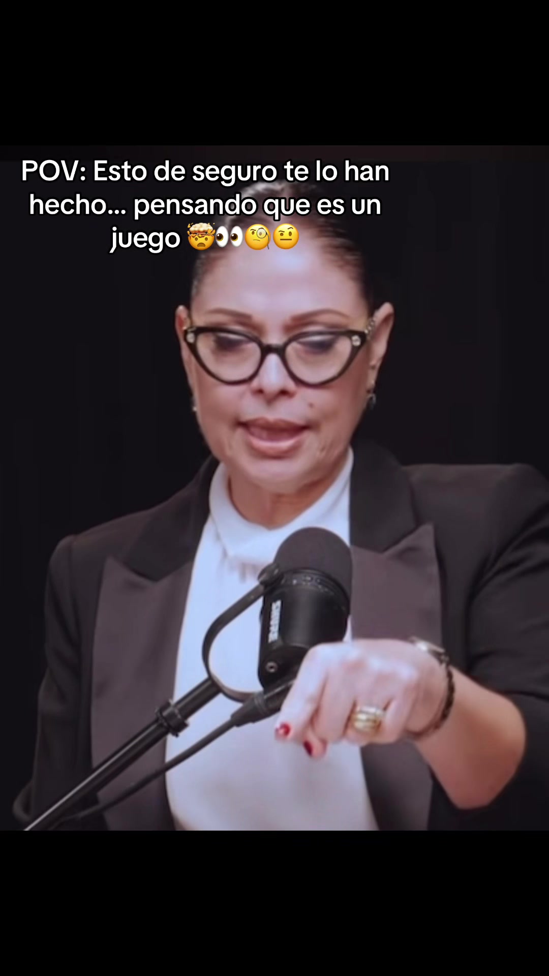 @Escuchemos_podcast