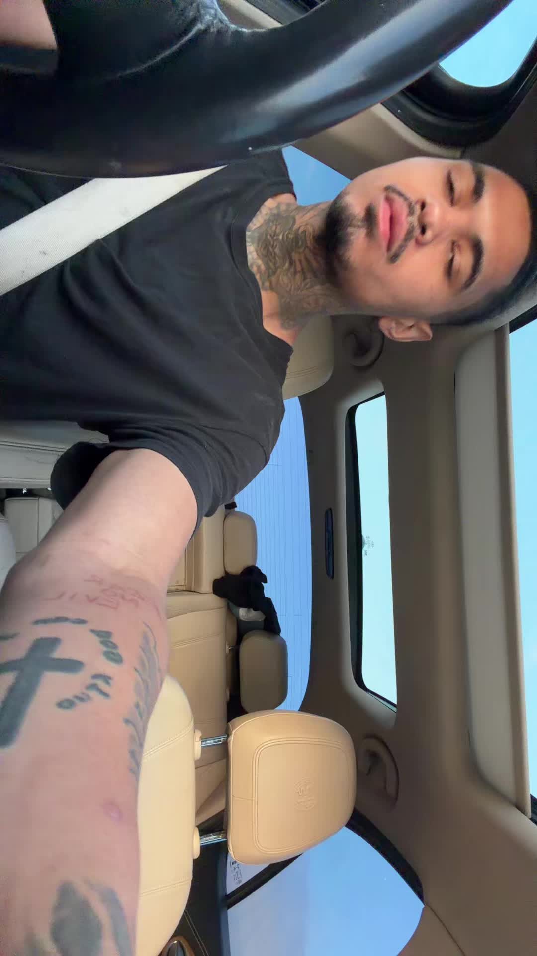 @Shehatesbedrik
