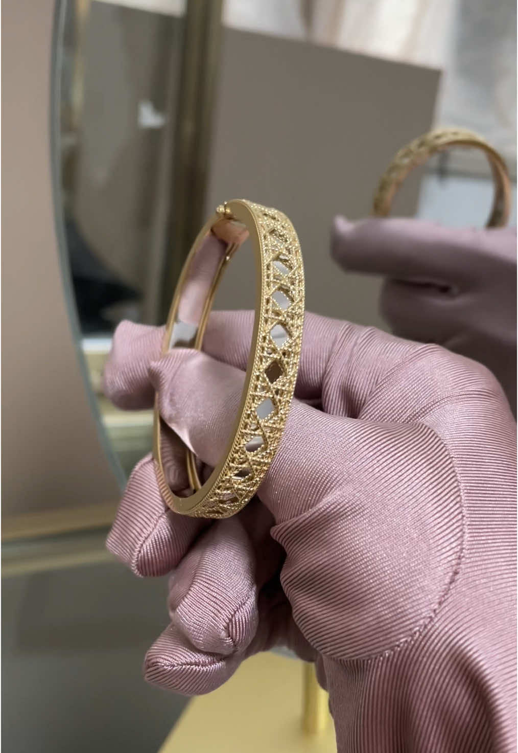 @18k-Gold-666