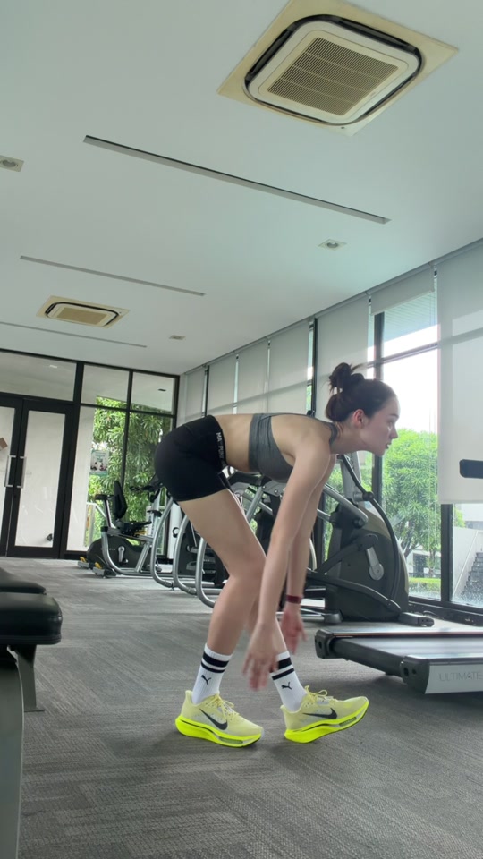 @Diana Flipo | เดียร์น่า