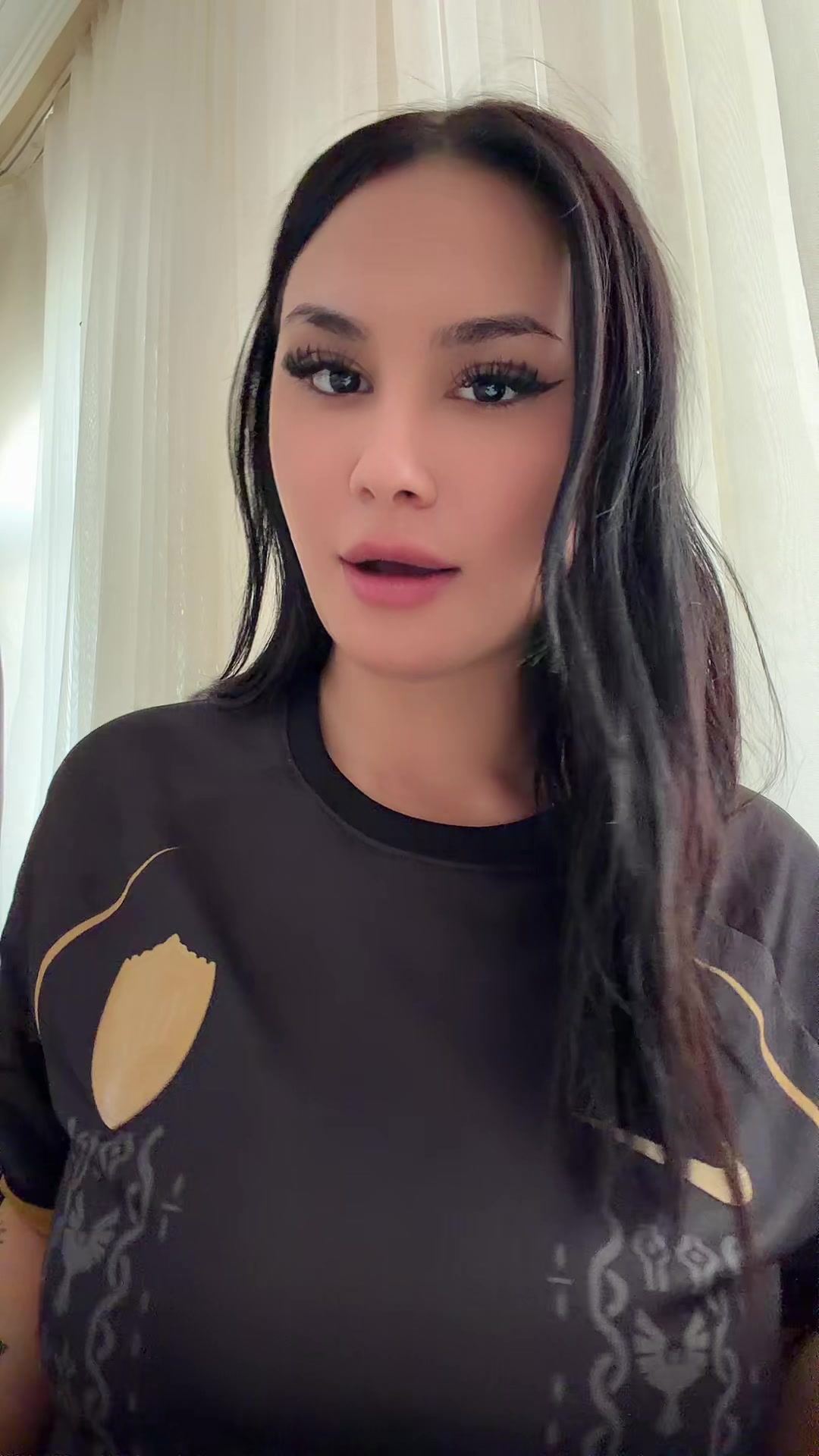 @nazenizlive21