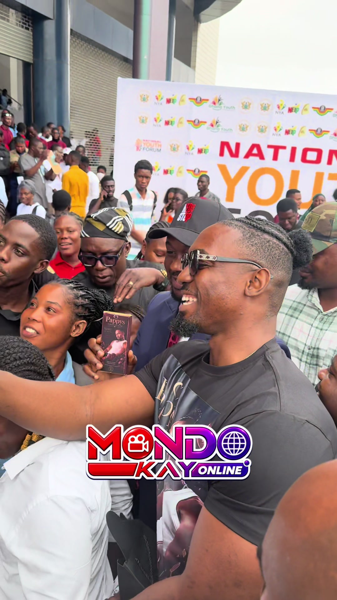 @Mondo Kay Online