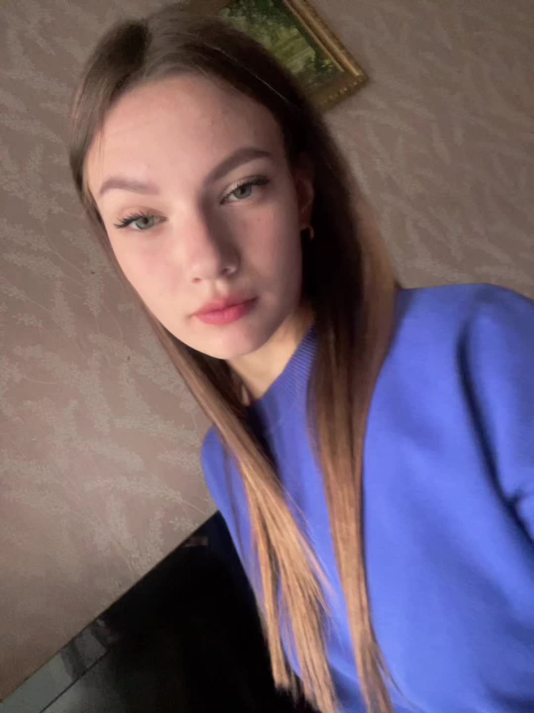 @n 👩❤️💋👨