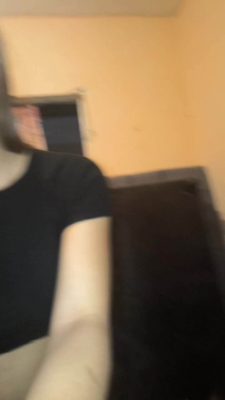 @zuriJane22
