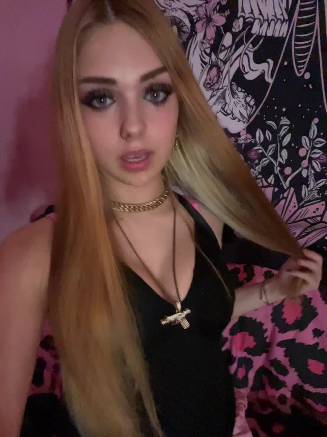 @Harley Mae <3