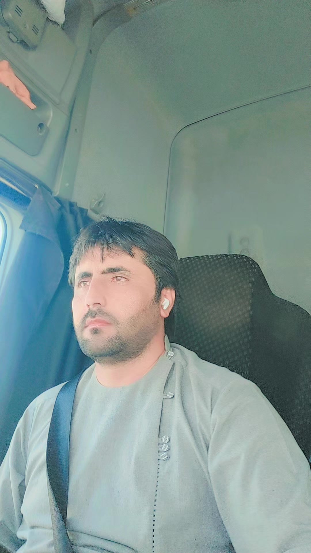 @نسيم ځاځي