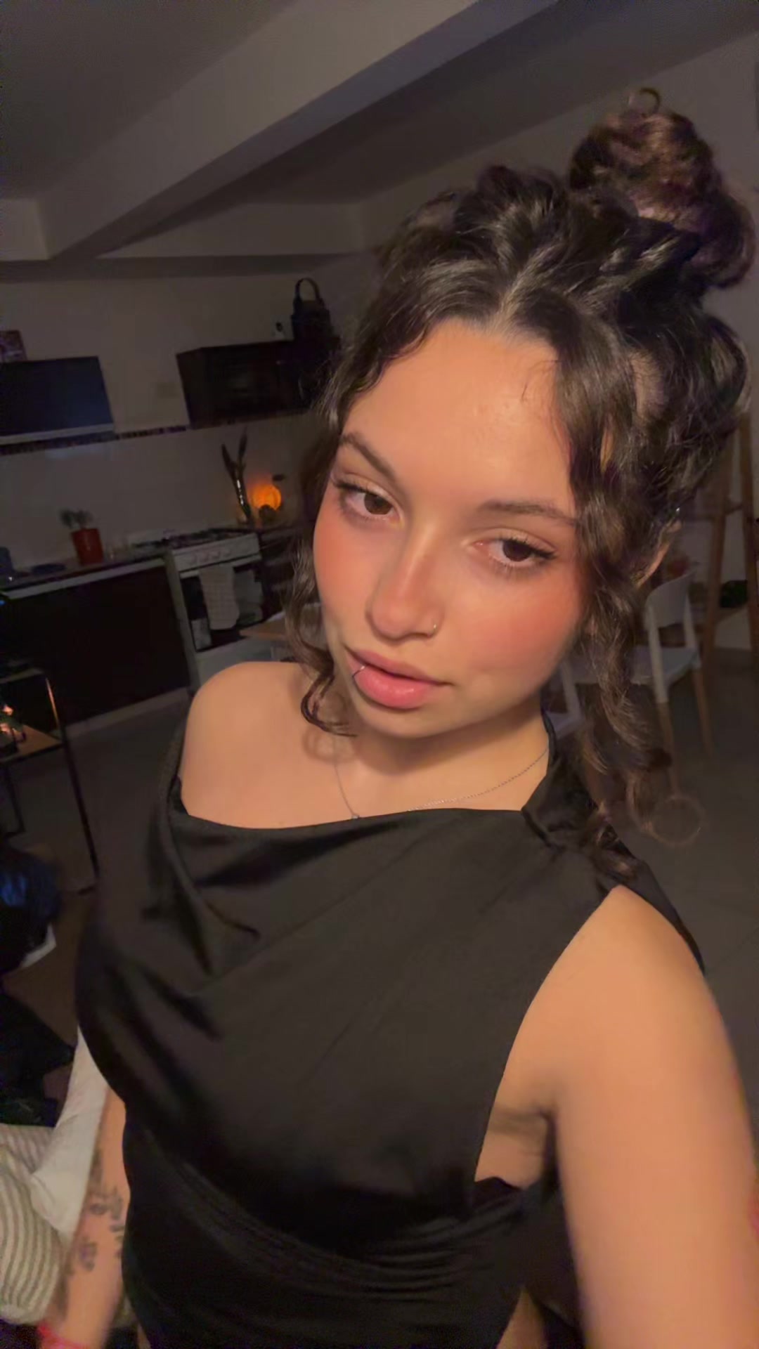 @Vickyschhh