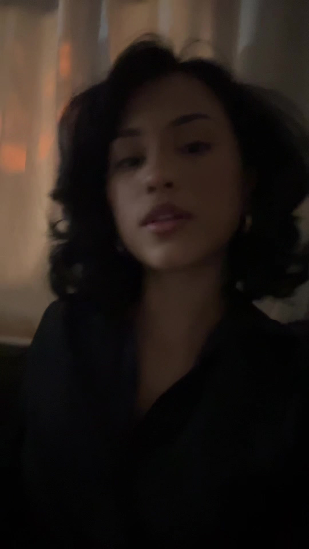 @LÍVIA
