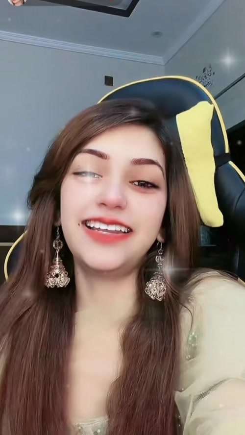 @🫅Kiran👻Ãrmy💪😎AnayaQueen