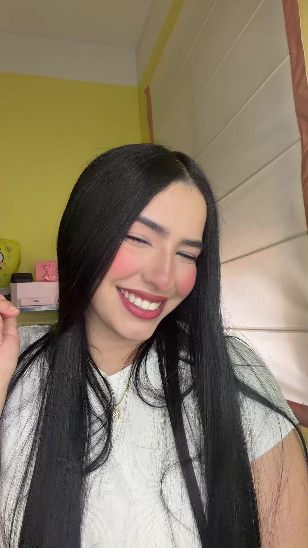 @Valen Sierra💞✨