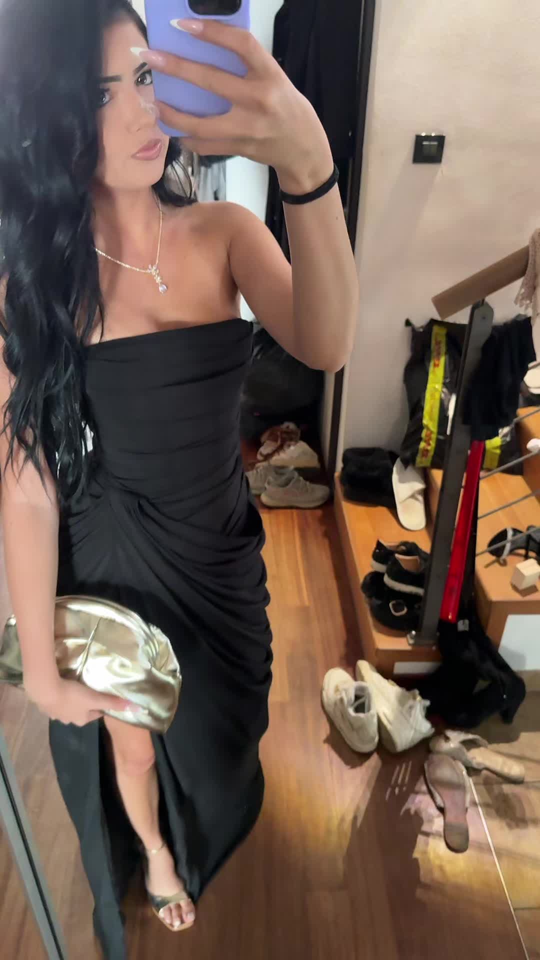 @𝐿𝑒𝑜𝓃𝒶