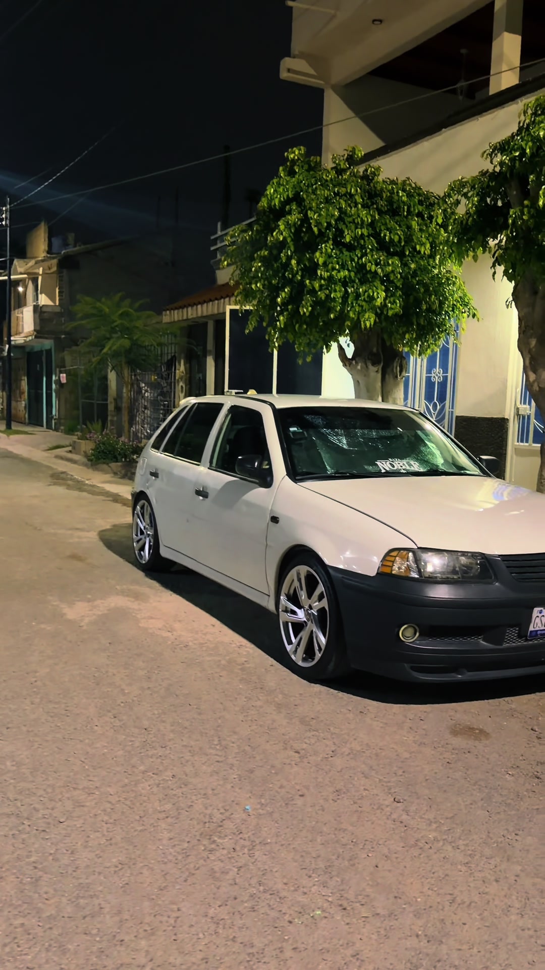@Chuy 477🔰