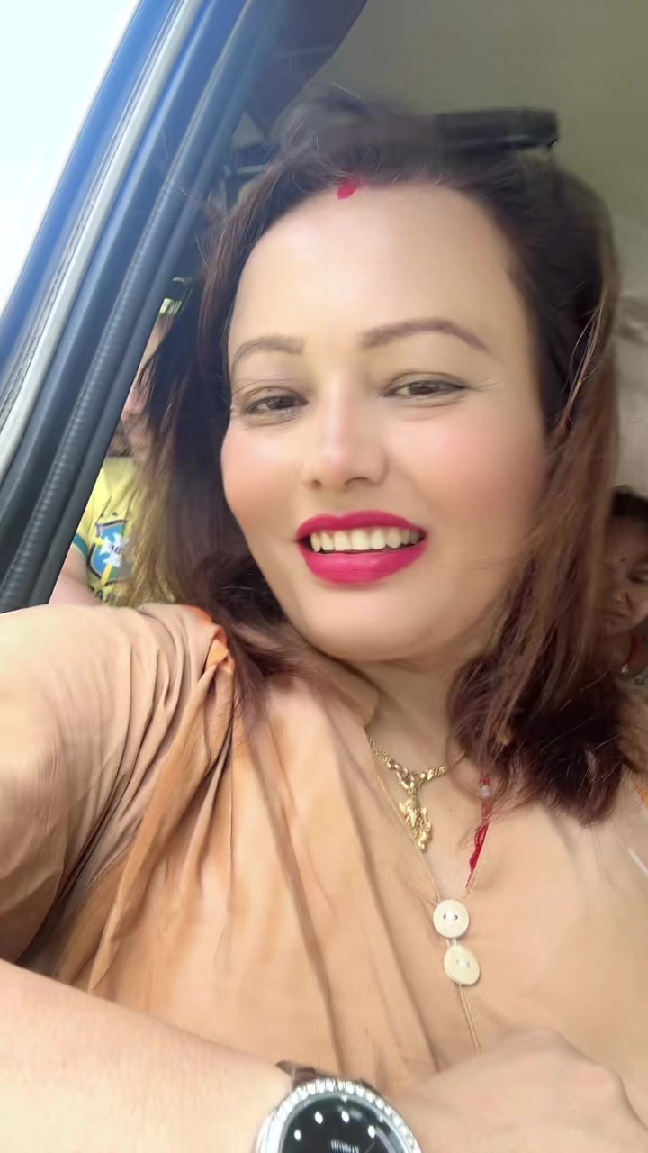 @🧿Urmila Upreti 🥰