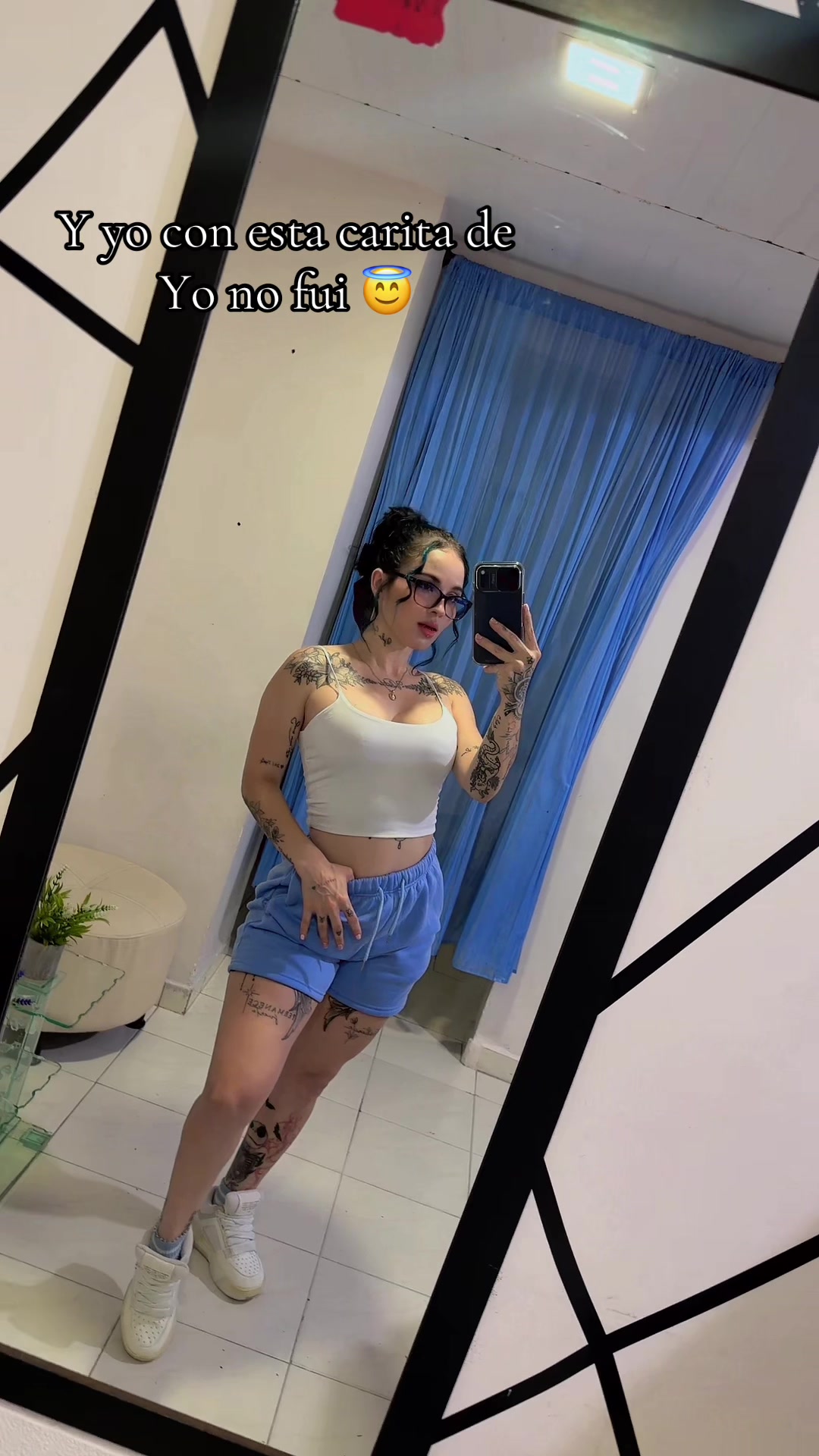 @🪼Laura Azulita 🦋