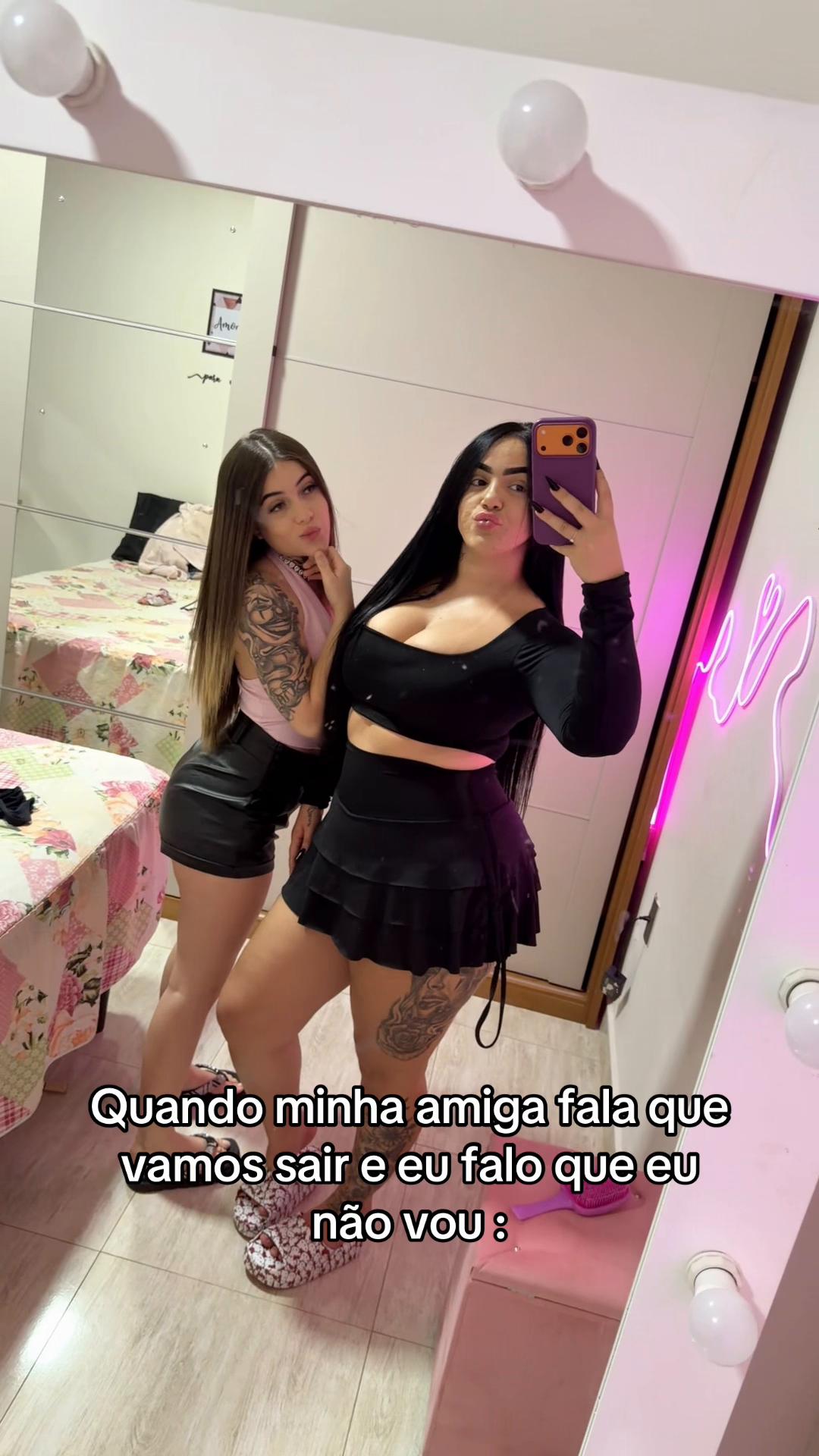 @_juliaaa2