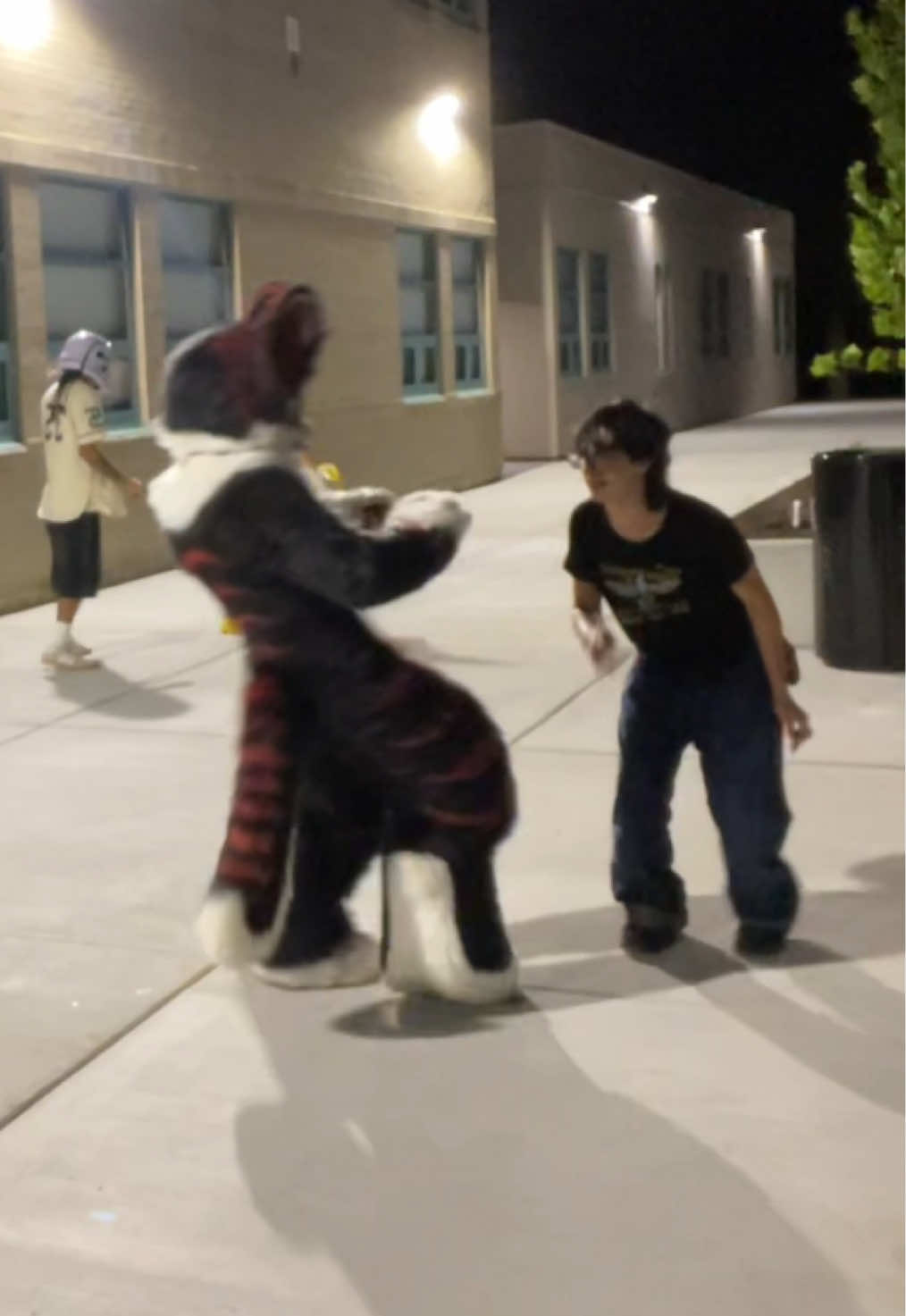 @Clove