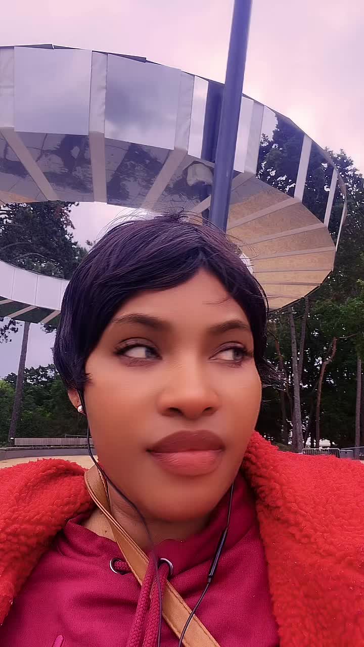 @DeappleofGodeye