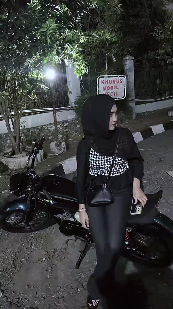 @queenTasik👑