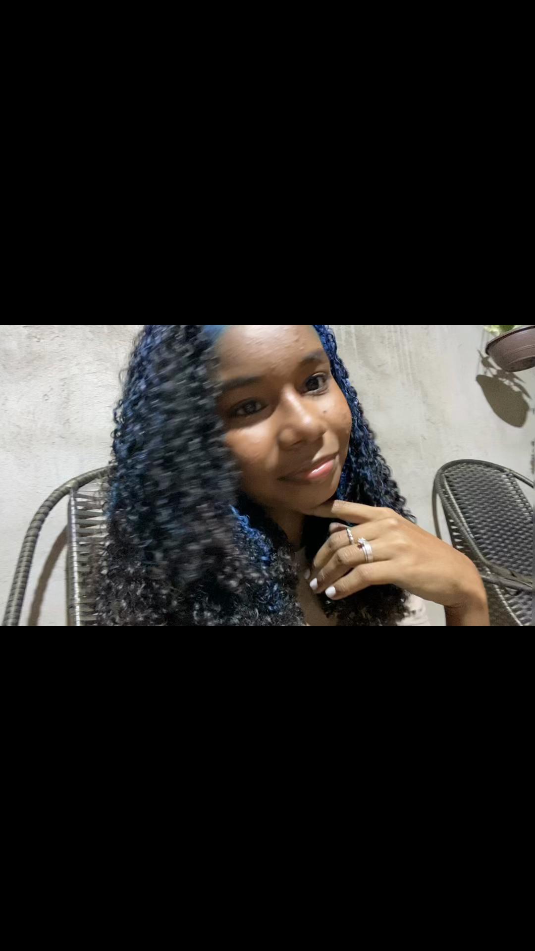 @Jhenife_