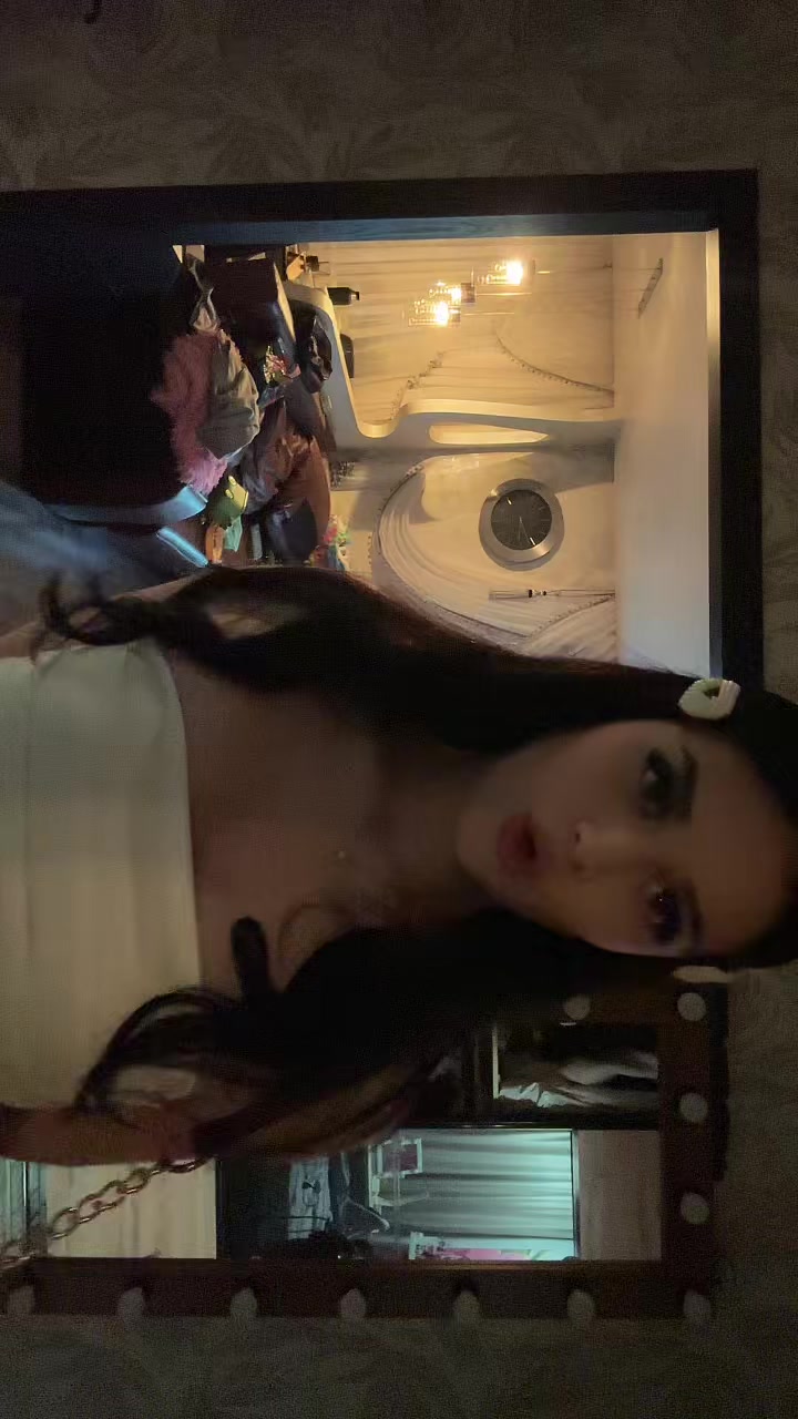 @🦢