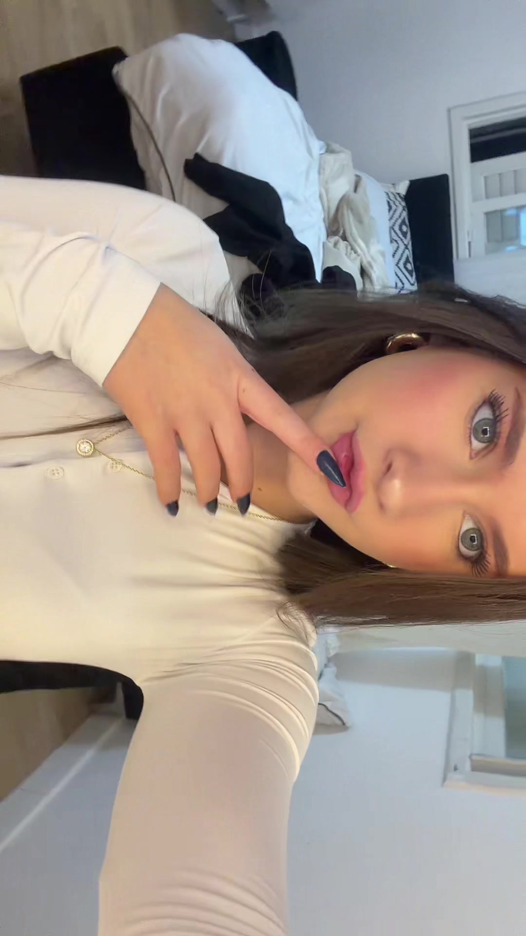 @Nofarspam
