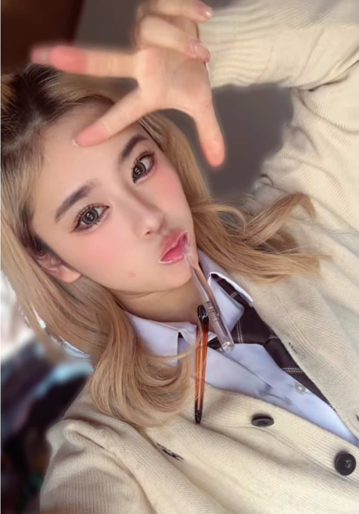@🦋