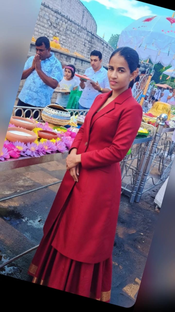 @නිලුකා ගුරු මෑණියෝ 🙏🙏🙏🙏