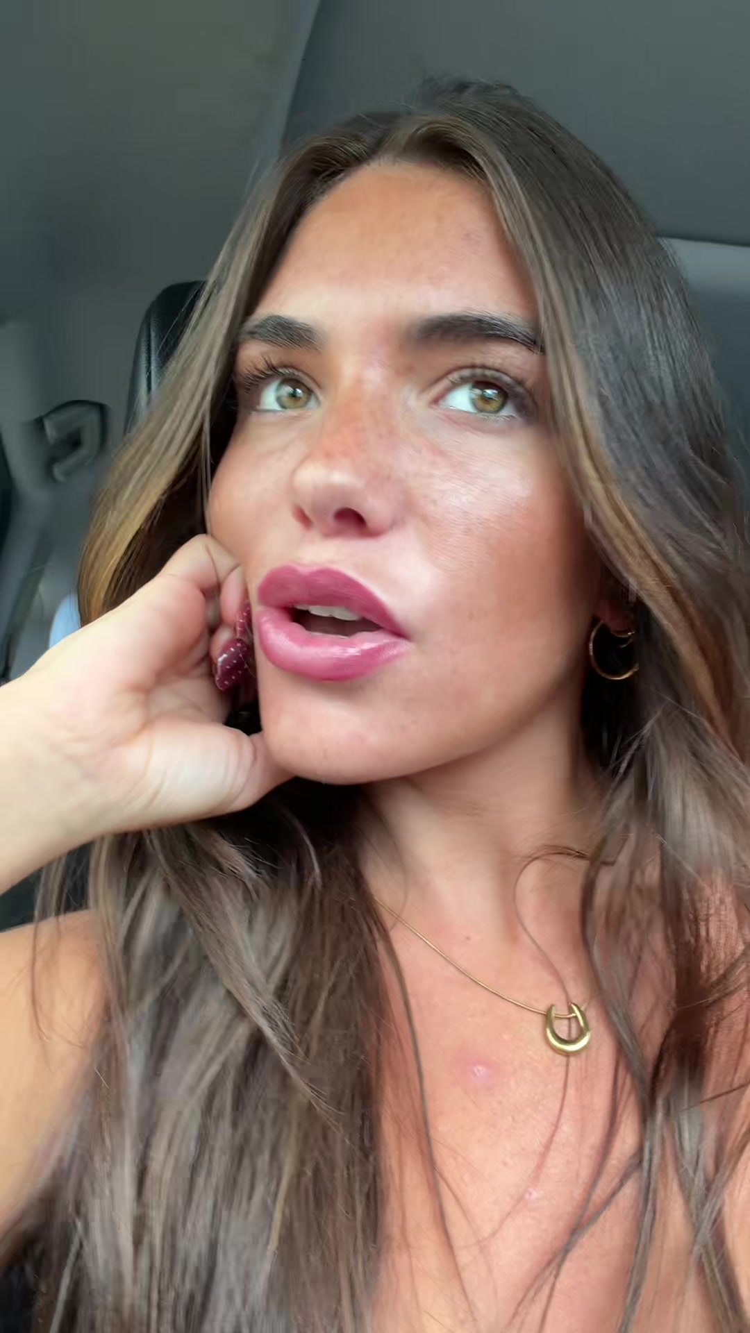 @aliahitzman