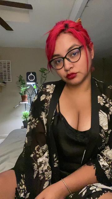 @La_rojita_🍒🤓
