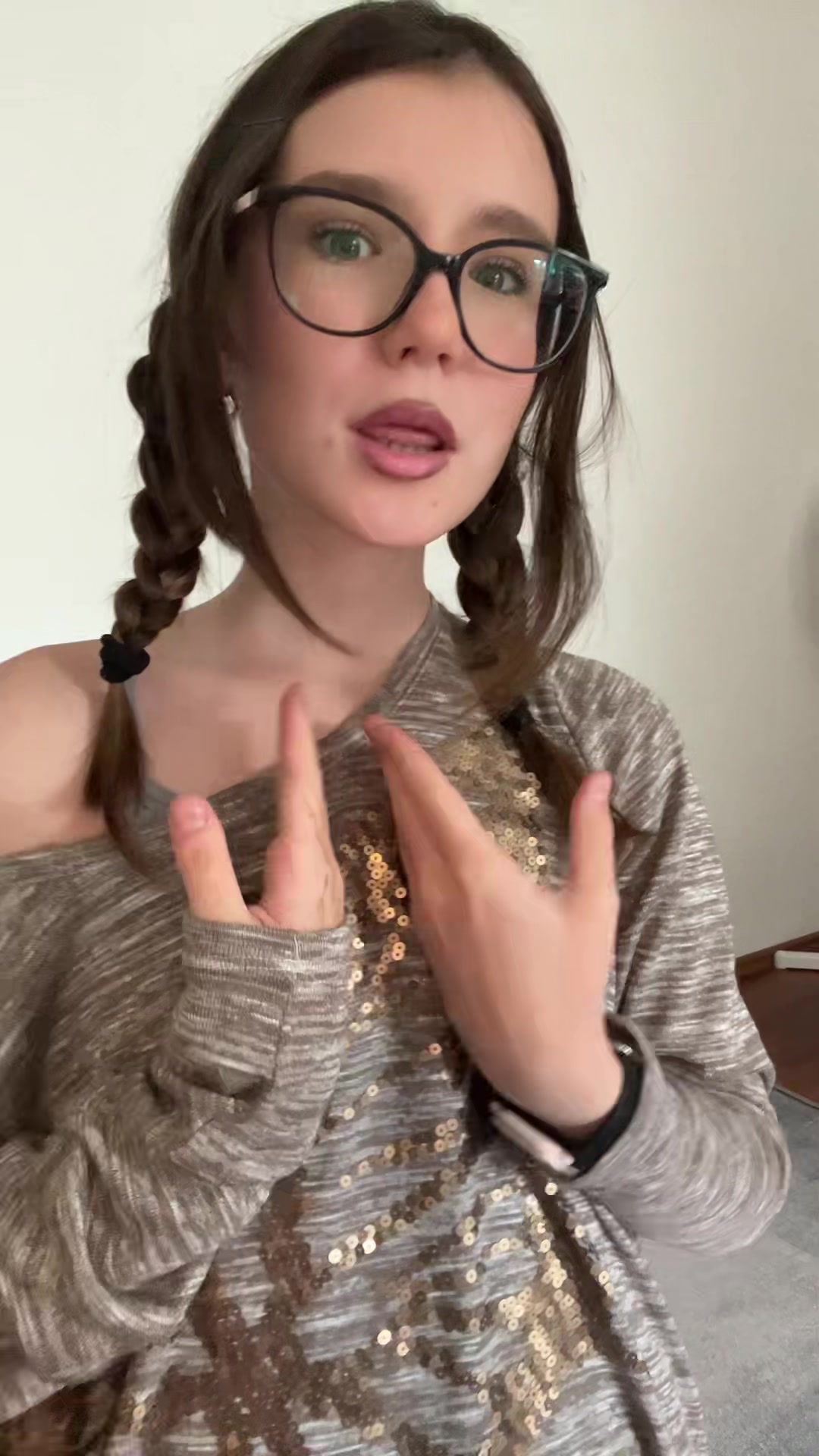 @настяша пав🪽