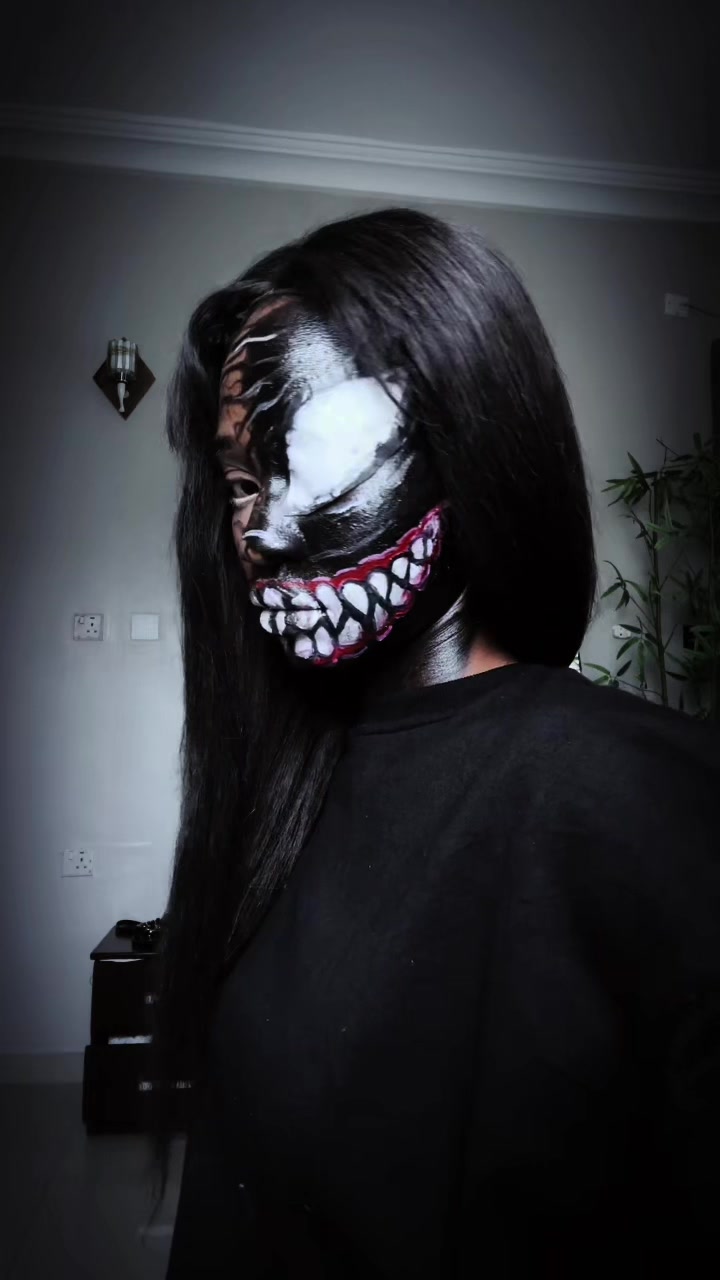 @BlueBambini🕷️