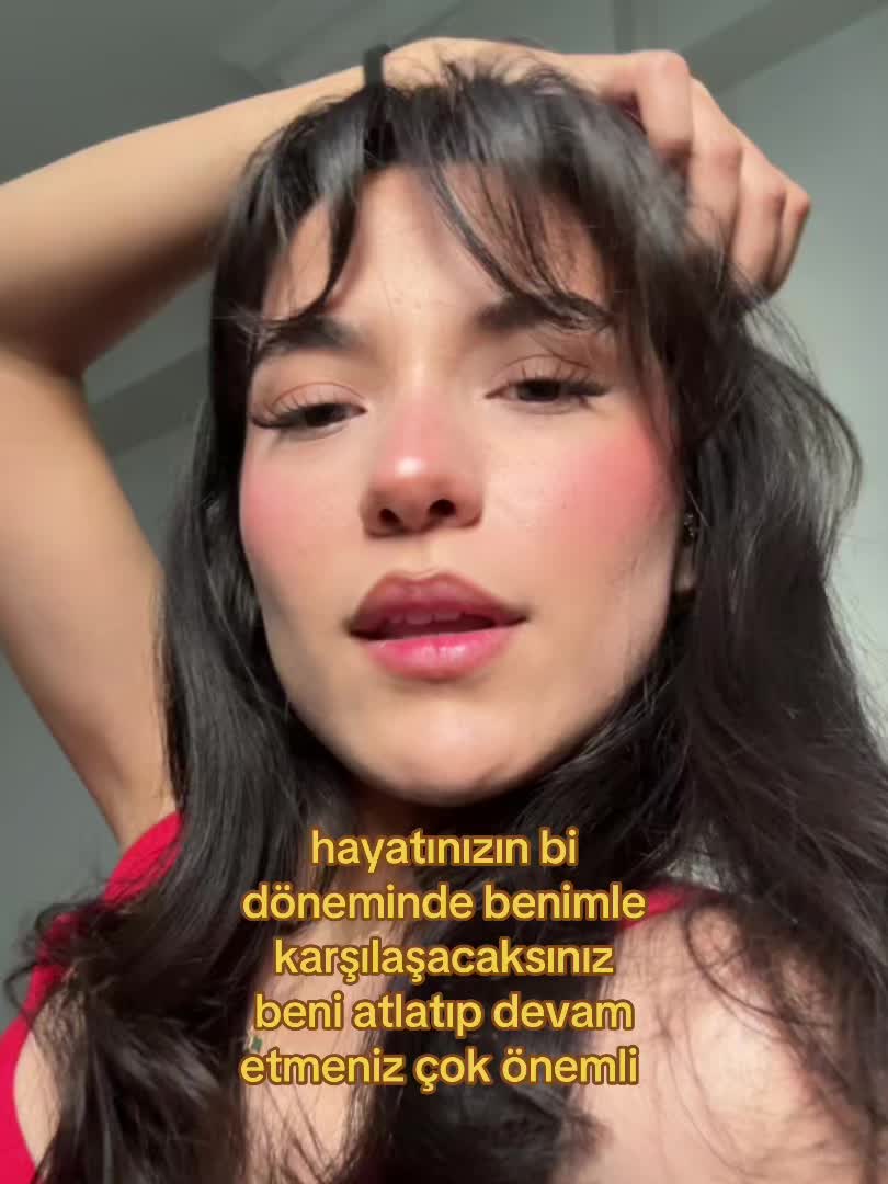 @herhangi bir kadın
