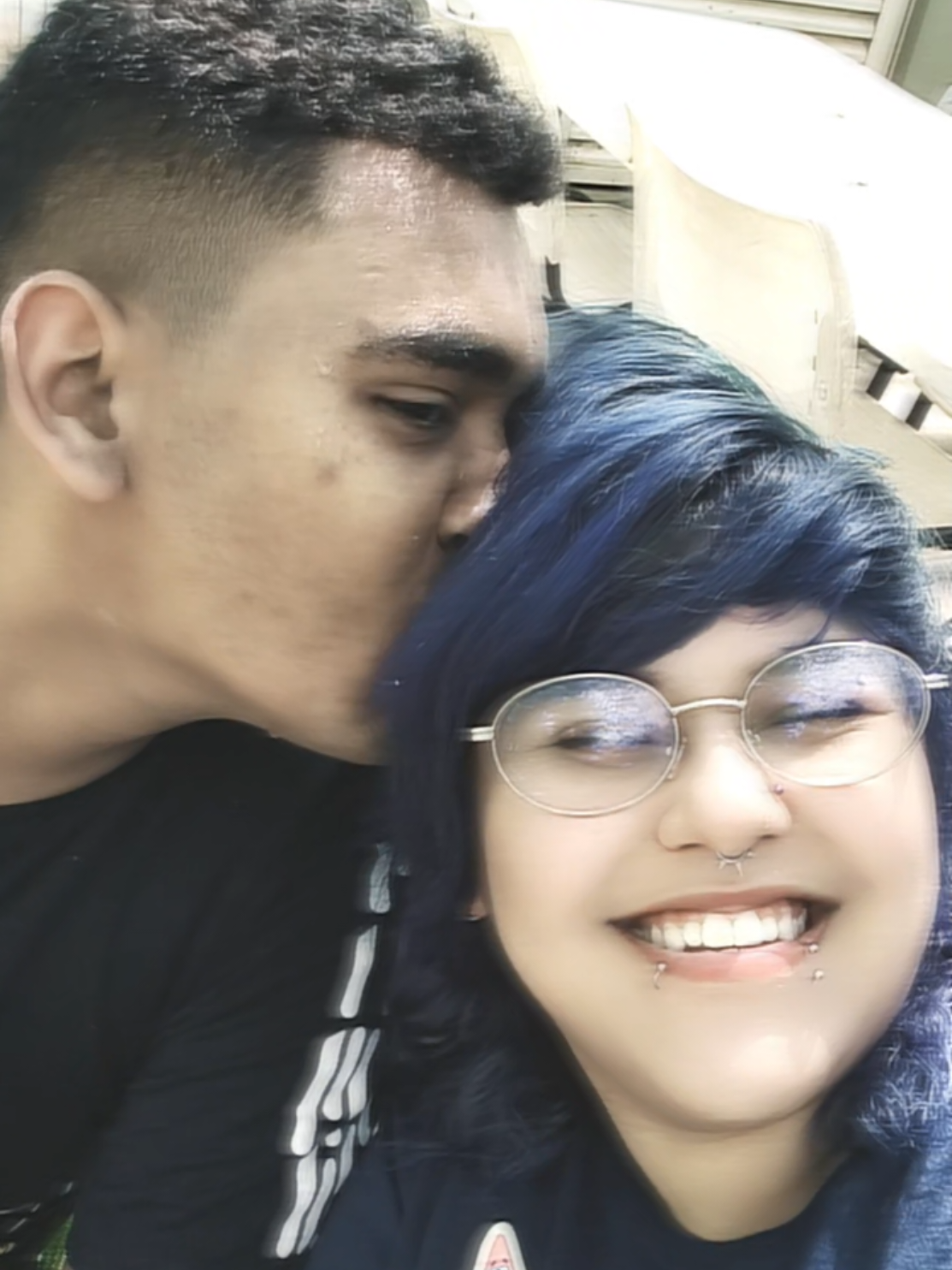 @Emo_Rara