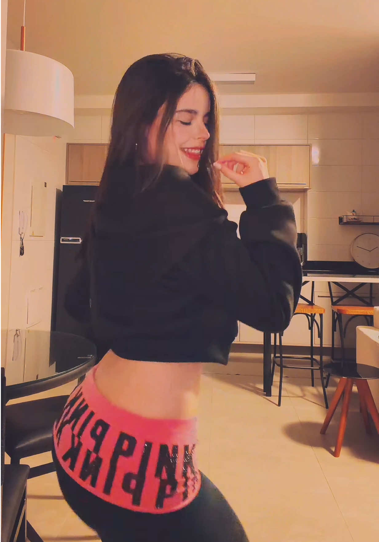 @Luara