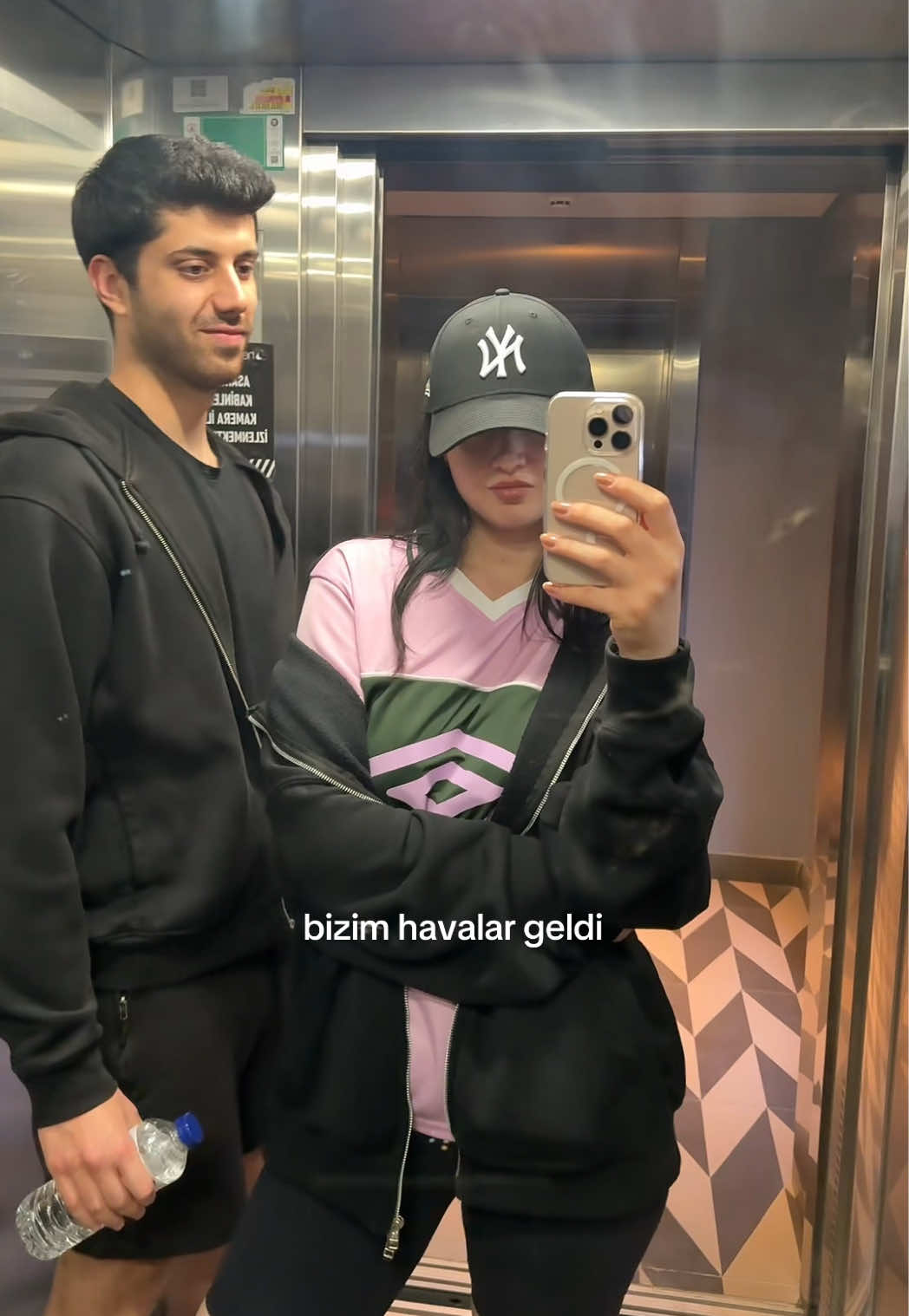 @sourapplew