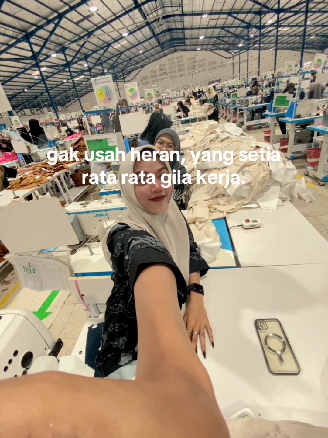 @peggyazira08