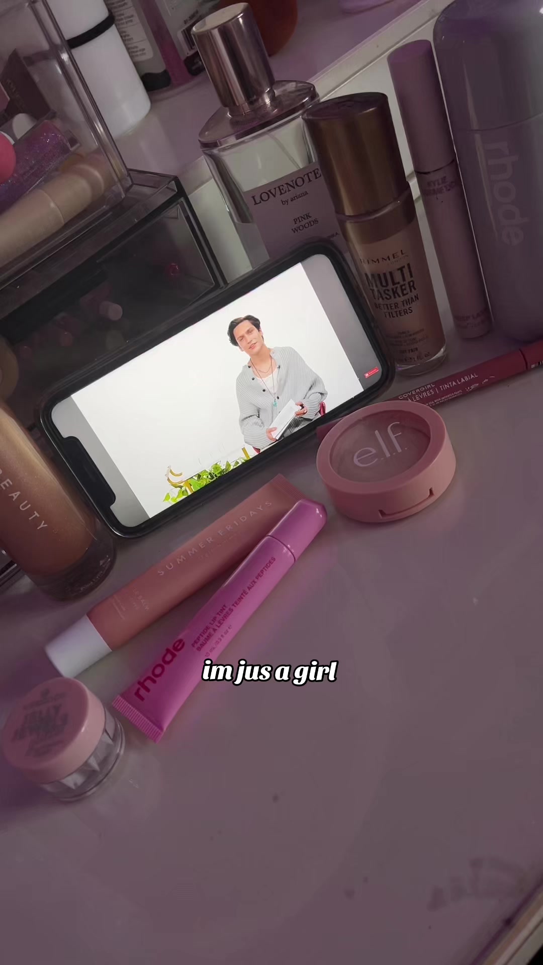 @𝘤𝘩𝘢𝘴𝘦 𝘧𝘰𝘭𝘭𝘰𝘸𝘴<3