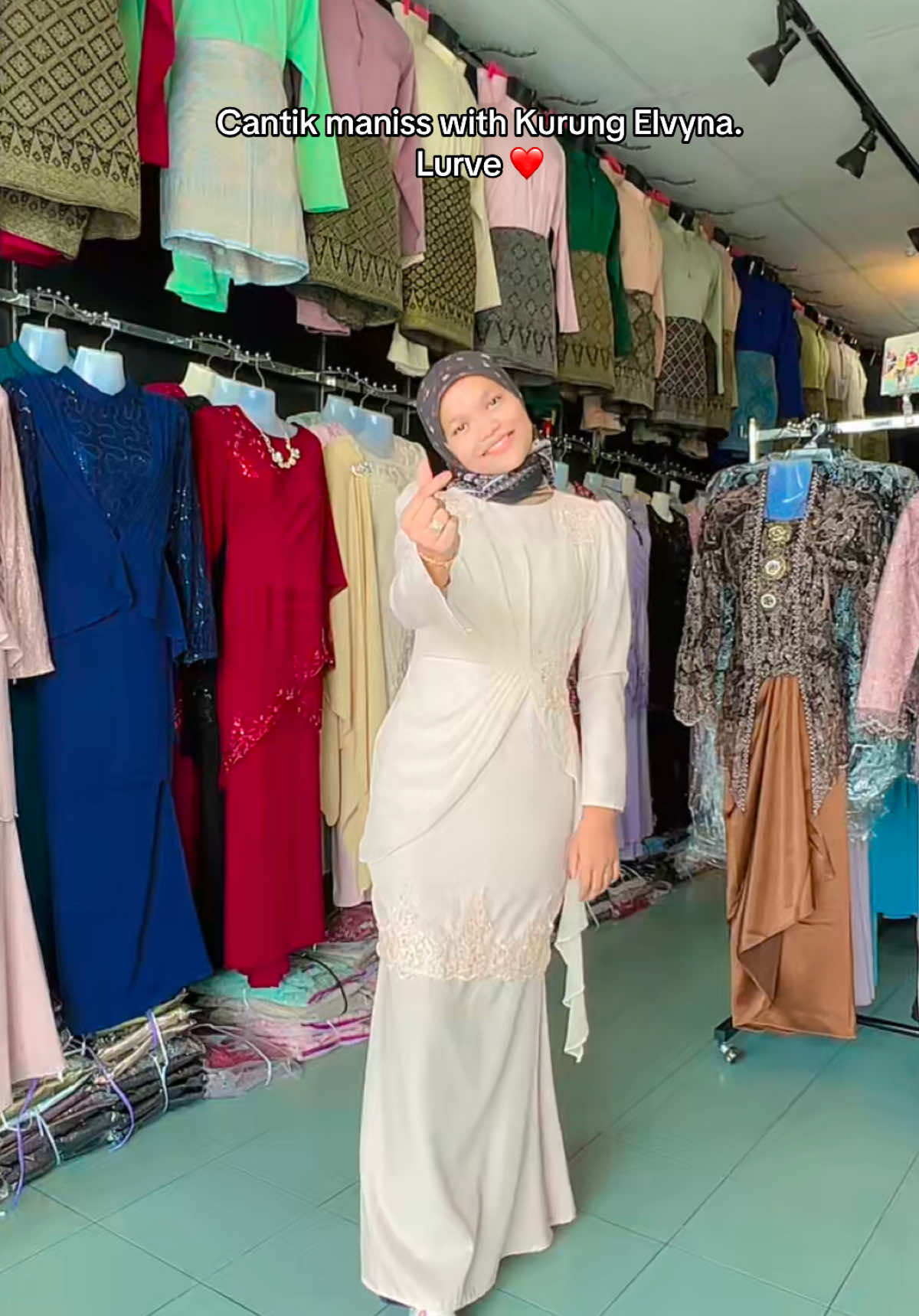 @Elly Emylia Boutique