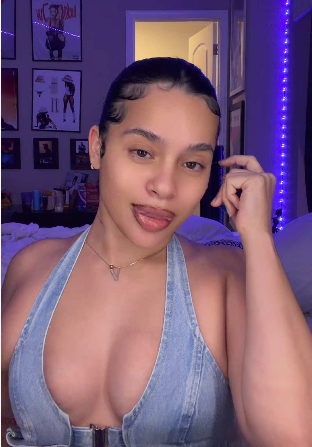 @Victoriavsqz