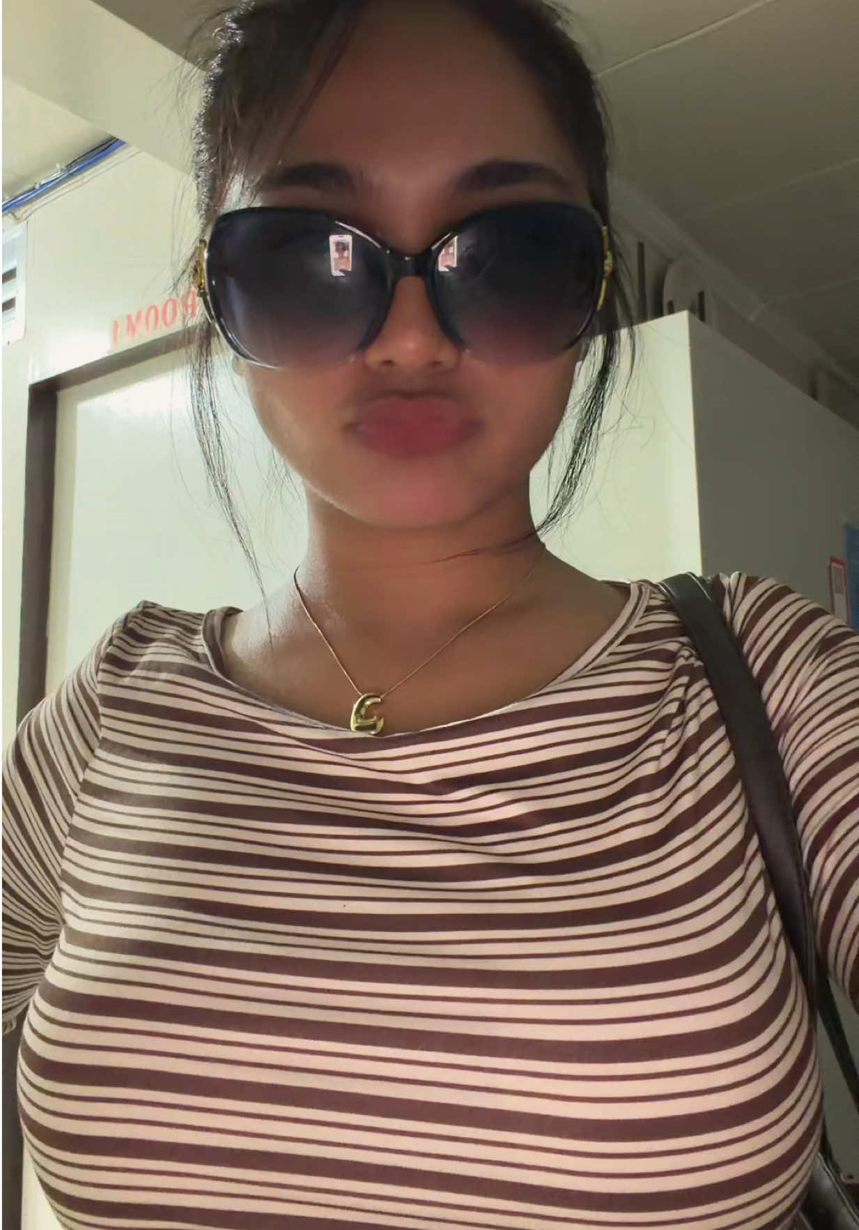 @4everyoolooogirly