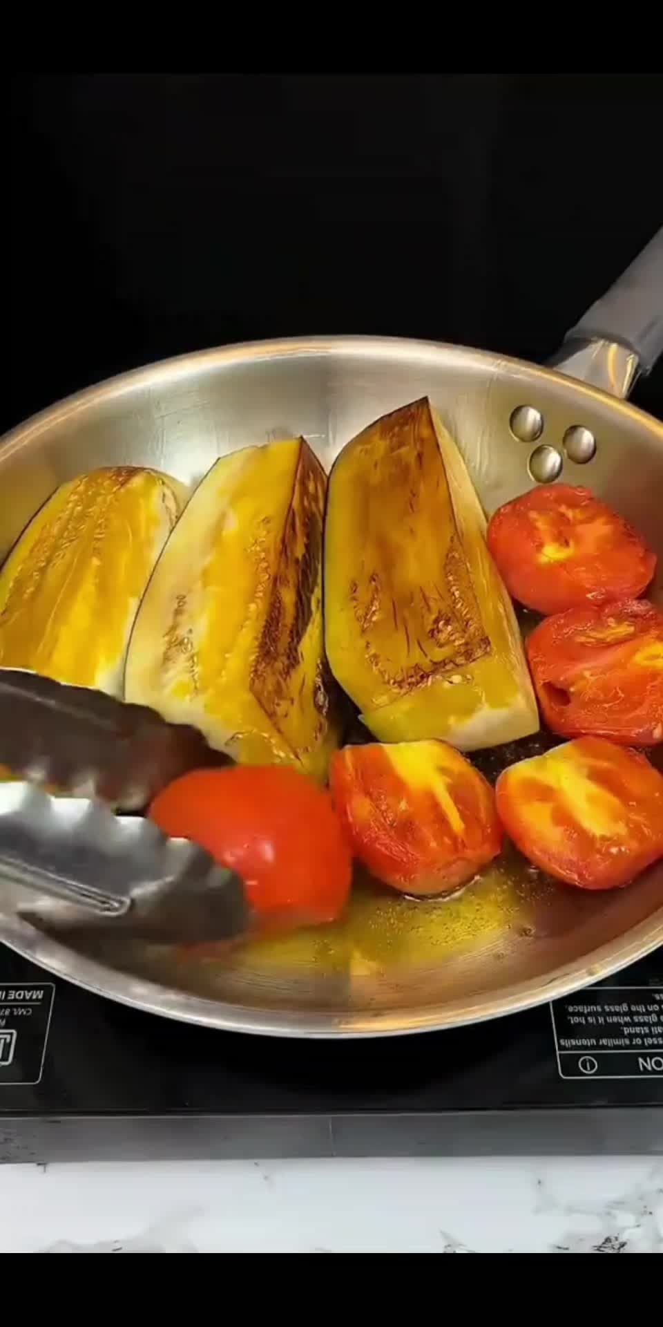 @☁️মেঘলা আকাশ☁️