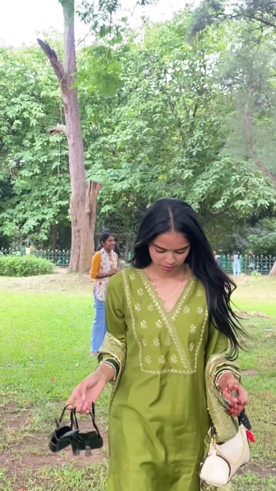 @Karishma…..🧿🐹